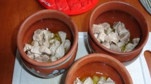 Мясо по-купечески в горшочке