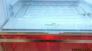 Видеообзор. Двухкамерный холодильник Beko B5RCNK403ZWB.