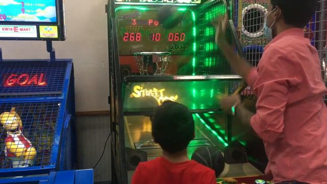 Playtime @Chuck E Cheese смотреть онлайн