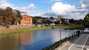 Прогуляемся по городу  Очень красивый город Ужгород. Площадь Петефи.Сентябрь Путешествие  Экскурсия