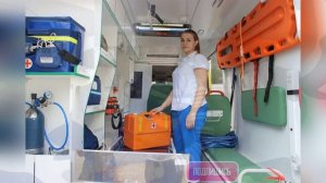 Вся прелесть российских медсестёр скорой помощи / Красивые медички спешат на помощь