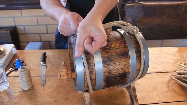 Оформляем дубовую бочку под подарок! смотреть онлайн