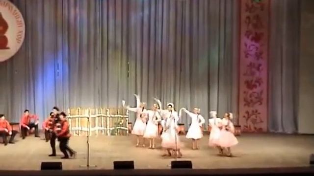 Омский хор. Хореографический номер "Гармонь"