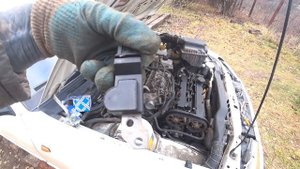 как поменять датчик распредвала на автомобиле Daewoo Nexia 16 кл