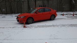 Параллельная парковка в условиях снегопада!