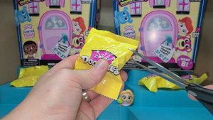 Unboxing TONS of Disney Doorables (Series 8, Let's Go Travel)