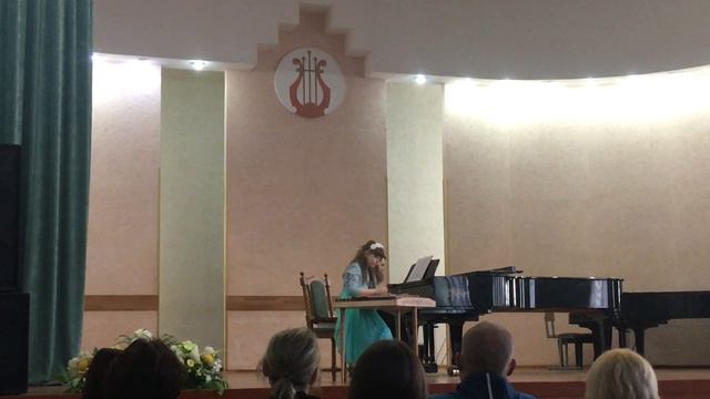 Курашевич Елизавета - Ф.Госсек "Тамбурин" смотреть онлайн