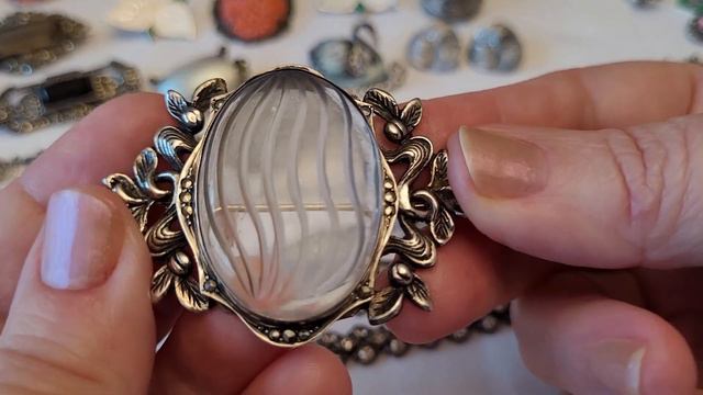 Бывают же такие украшения? Изысканые украшения из серебра с марказитами начала прошлого века.