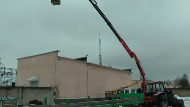 Трактор Беларус 92П с краном-манипулятором Fassi F95A.0.24 (ф-л Лидские электрические сети) смотреть онлайн