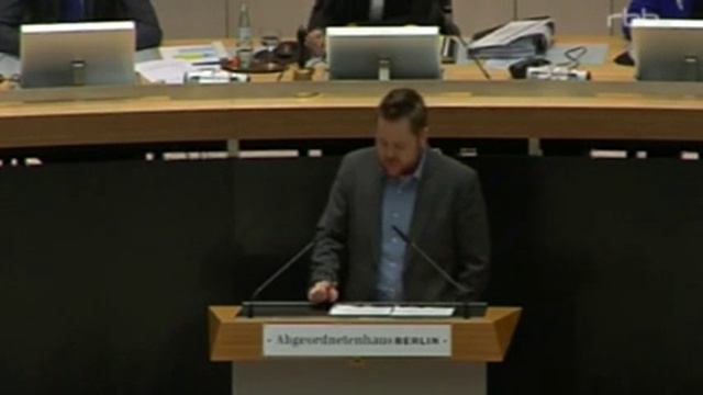 74. Sitzung des Berliner Abgeordnetenhauses - Kitabedarfsplanung - Björn Eggert (SPD) смотреть онлайн