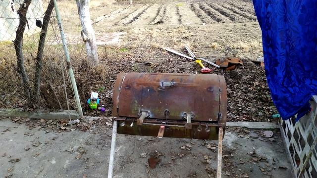 #Не выбрасывайте старую бочку# Вторая жизнь прохудившейся бочки# Барбекю из старой бочки# смотреть онлайн