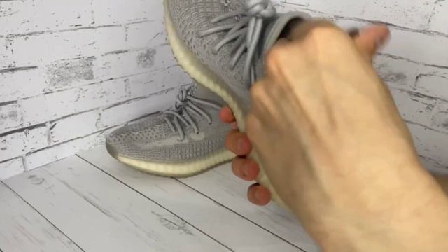 Обзор на кроссовки Adidas Yeezy Boost 350 v2 смотреть онлайн