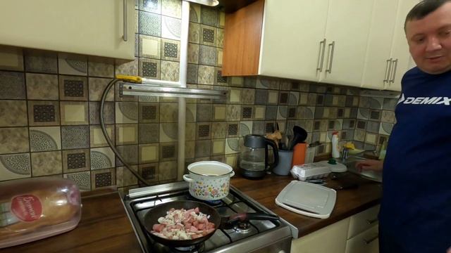 Макароны с Яйцом и Сосиской - Сарделькой Рецепт