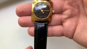 Видеообзор на квадратные часы Ракета-Рекорд 2209 с каменным циферблатом из яшмы ПЧЗ