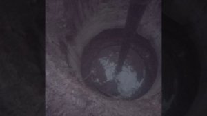 Как копать колодец на плывуне и глине.
Бурение колодцев машиной в Лененградской обл. 89112730957