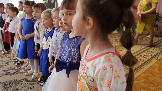 Копия видео "Праздник для мам в д/с 55" смотреть онлайн