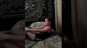 Девочка боится прызгать в горло