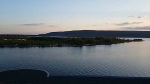 Набережная в поселке Красная Глинка, г. Самара. На противоположном берегу с. Подгоры