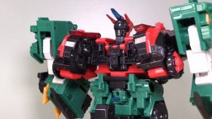 These robot dinosaur vehicles all COMBINE! | Quantum Heroes Dinoster GOD OF WAR