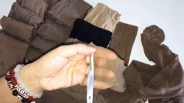 DIY // ЛАЙФХАК: ИЗГОТАВЛИВАЕМ ПРЯЖУ ИЗ КАПРОНОВЫХ КОЛГОТОК смотреть онлайн