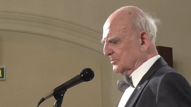 Николай Сергеевич Мартон читает стихотворение Юрия Берсенева "Спроси меня". смотреть онлайн