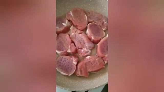 Медальоны из вырезки на сковороде. смотреть онлайн