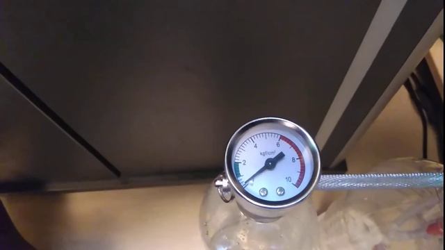 манометр не работает.