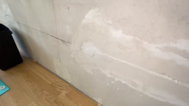 Часть 5. Черновая заделка штроб и установка подрозетников