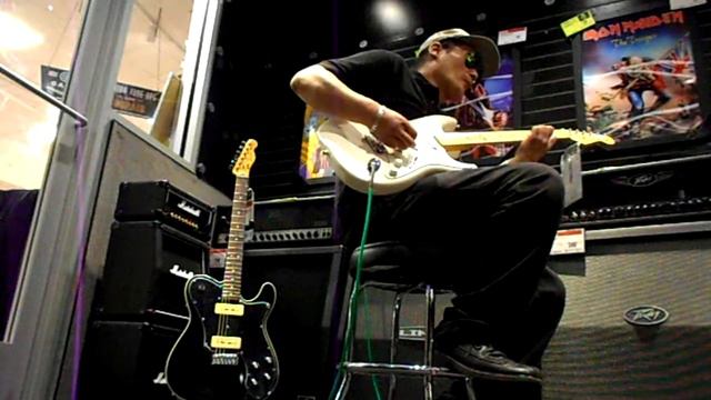 "Testing Out & Playing The Fender Olympic White Std Strat Guitar At G.C." Sept. 3, 2012 - Big Will смотреть онлайн