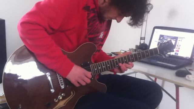 DEMO REPLICA GIBSON 335 (TAMAKI) смотреть онлайн