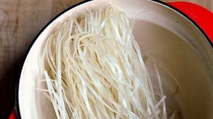 Рисовая лапша с морепродуктами