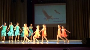 "В поисках счастья" - Очень красивый танец под песню "А знаешь всё ещё будет"