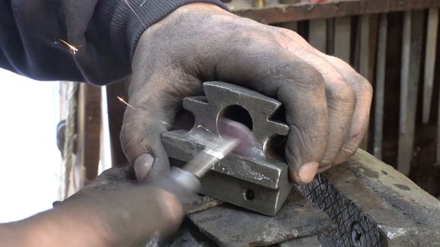 Restoration Rusty Soviet Vise смотреть онлайн