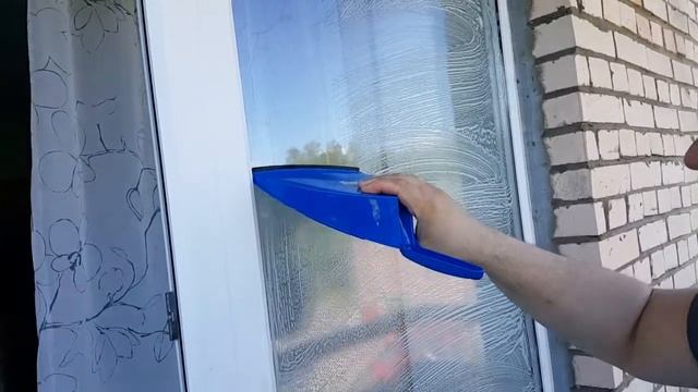 Как помыть окна без разводов Самый простой способ смотреть онлайн