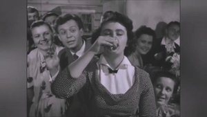 Песня : "По тропинке, снежком запорошенной!"