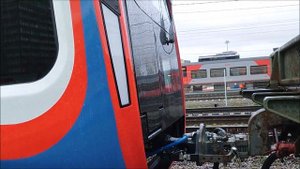 Как перегоняют поезда метро по Ж/Д