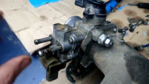 Подсос воздуха  дросселя, редкий случай Toyota