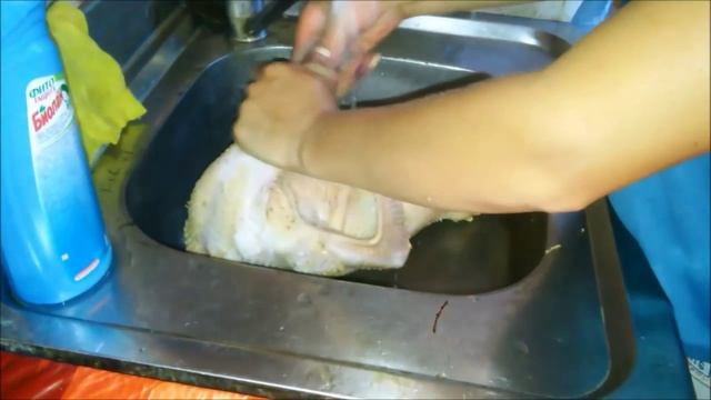 Как ощипать и выпотрошить гуся.