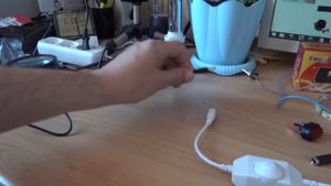 Простой прибор для проверки светодиодов