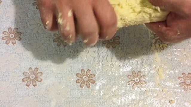 Творожные пончики с шоколадной начинкой