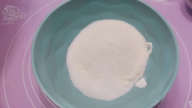 Летний заливной пирог с ягодами. На вкус сливочный в меру кисленький. смотреть онлайн