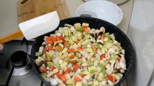 Рагу с кабачками, грибами и картошкой