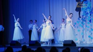 На концерте в 164 школе "День Матери" / Пролог "Зажигай" / Посвящение Штраусу / Владимирские качелки