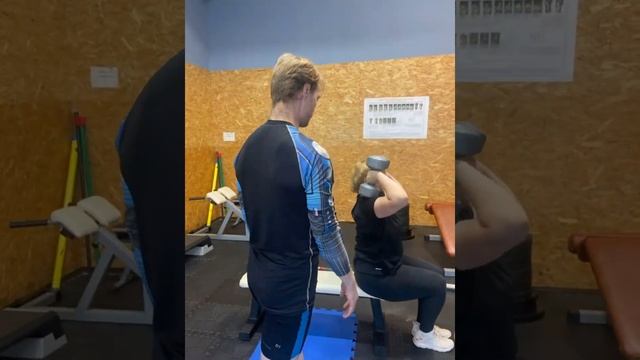 Два упражнения разгрузят спину/заминка после тренировки/#спорт #тренер