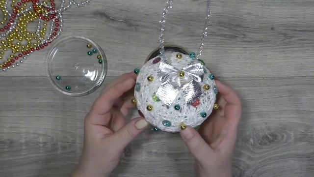 НОВОГОДНИЕ ПОДЕЛКИ из НИТОК.ЗИМНИЕ ПОДЕЛКИ своими руками. ПОДЕЛКИ в ДЕТСКИЙ САД и ШКОЛУ. смотреть онлайн