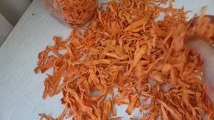 Переработка мелкой моркови: по-корейская и сушка на зиму