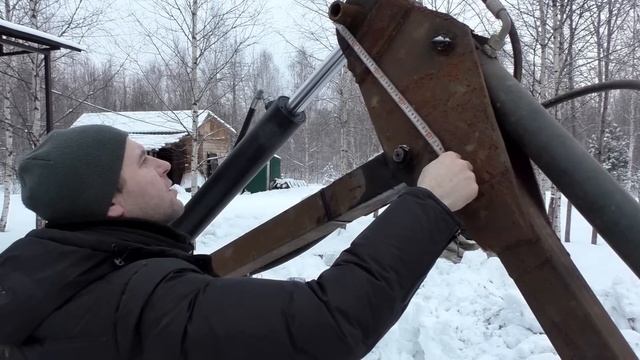 Homemade excavator: digging snow, making plans for the season смотреть онлайн