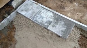Веранда, беседка своими руками. Устройство фундамента, укладка плитки.