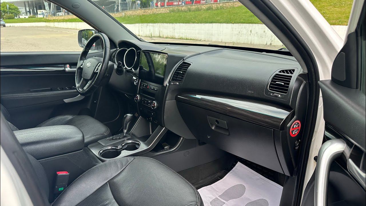 KIA Sorento 2012 2.4AT 4WD смотреть онлайн