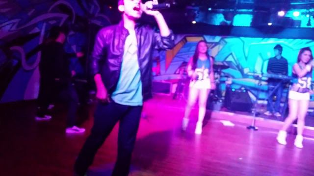 Bin Majid Sweet Child O' Mine смотреть онлайн